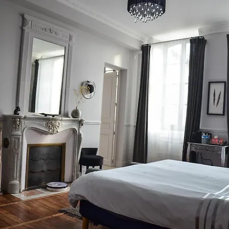 La Maison D'augustin Bed & Breakfast 3*