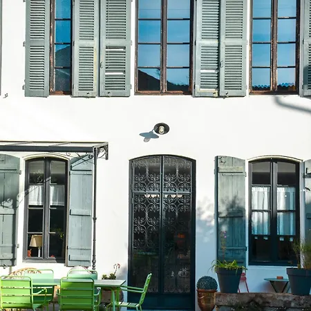 Bed & Breakfast La Maison D'augustin Mont-de-Marsan