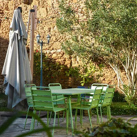 La Maison D'augustin Bed & Breakfast
